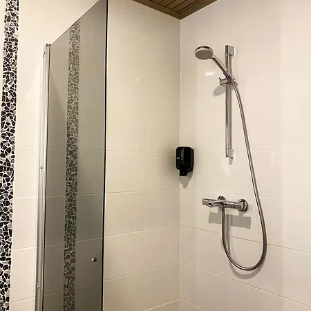 Safarimajoitus Калайоки